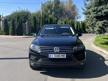Авто Volkswagen Touareg 2016 № 8797801