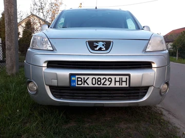 Авто Peugeot Partner 2011 № 8797911