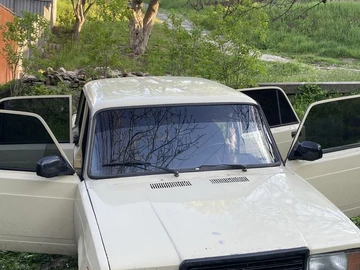 Авто ВАЗ 2107 1984 № 8797941