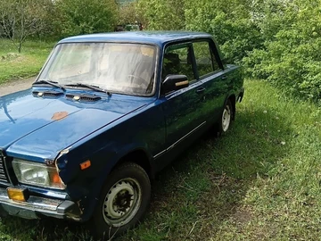 Авто ВАЗ 2107 2004 № 8797964