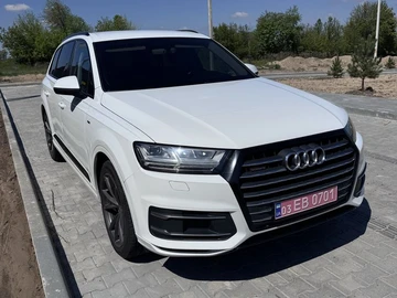 Авто Audi Q7 2016 № 8797966
