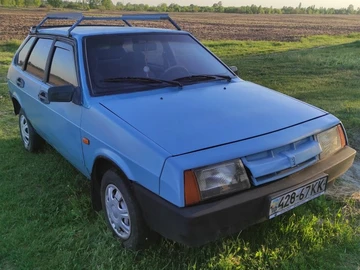 Авто ВАЗ 2109 1989 № 8798310