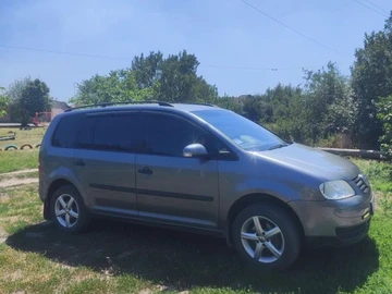 Авто Volkswagen Touran 2003 № 8798406