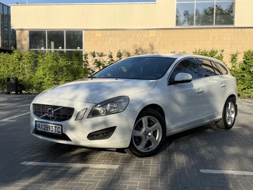 Авто Volvo V60 2012 № 8798411