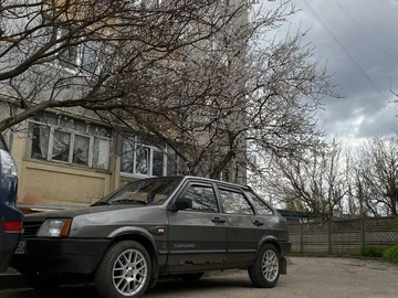 Авто ВАЗ 21091 1992 № 8798537