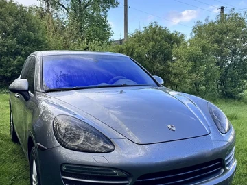 Авто Porsche Cayenne 2012 № 8798562