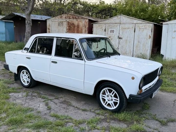Авто ВАЗ 2101 1983 № 8798822