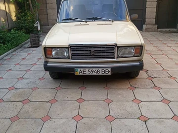 Авто ВАЗ 2107 1989 № 8798883
