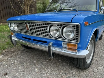 Авто ВАЗ 2103 1976 № 8798915
