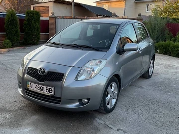 Авто Toyota Yaris 2007 № 8798975