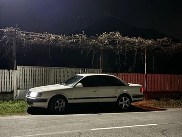 Авто Audi A6 1992 № 8798983