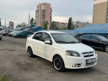 Авто Chevrolet Aveo 2007 № 8799097