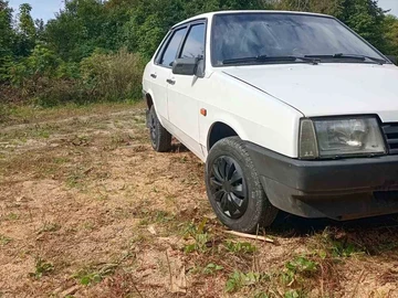 Авто ВАЗ 21099 1993 № 8799099