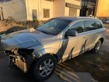Авто Audi Q7 2006 № 8799261