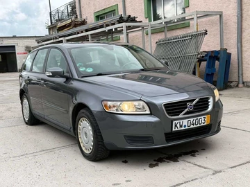 Авто Volvo V50 2008 № 8799443