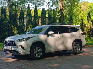 Авто Toyota Highlander 2022 № 8799449