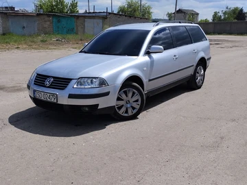 Авто Volkswagen Passat Variant 2003 № 8800040