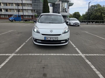 Авто Renault Scenic Iii 2012 № 8800044
