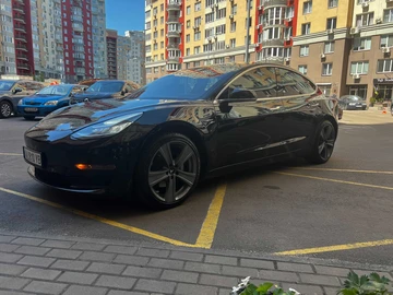 Авто Tesla Model 3 2020 № 8800224