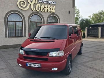 Авто Volkswagen Transporter 2000 № 8800343