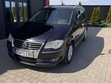 Авто Volkswagen Touran 2009 № 8800543