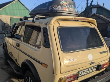 Авто ВАЗ 2121 1995 № 8800576