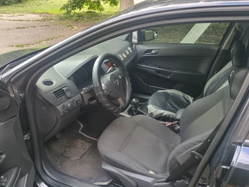 Авто Opel Astra 2006 № 8800662