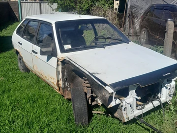 Авто ВАЗ 2109 1992 № 8800684