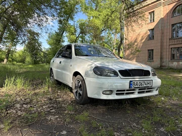 Авто Daewoo Lanos Sens  2005 № 8800888