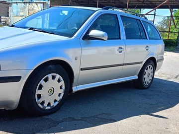 Авто Skoda Octavia 2003 № 8801014