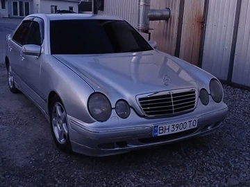 Авто Mercedes E Серия 2001 № 8801079