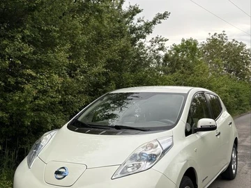 Авто Nissan Leaf 2013 № 8801176
