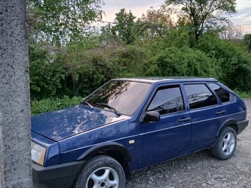 Авто ВАЗ 2109 1990 № 8801183