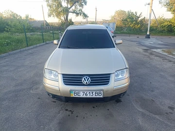 Авто Volkswagen Passat Sedan 2003 № 8801188