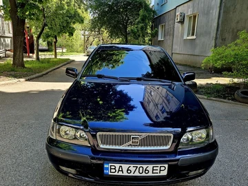Авто Volvo V40 Kombi 2003 № 8801250
