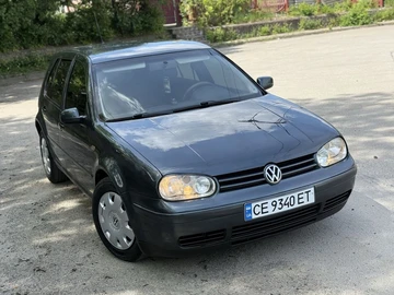 Авто Volkswagen Golf 2000 № 8801394