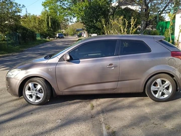 Авто KIA Cee X27 D 2009 № 8801453