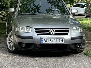 Авто Volkswagen Passat Variant 2002 № 8801575
