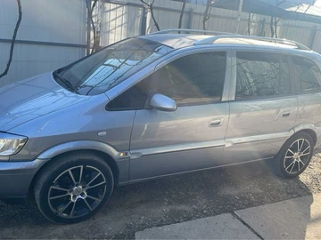 Авто Opel Zafira 2005 № 8801621