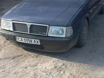 Авто Lancia Thema 1986 № 8802127