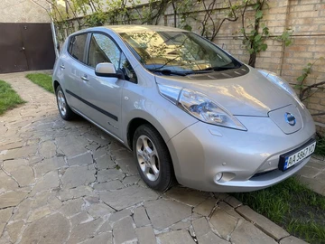 Авто Nissan Leaf 2013 № 8802198