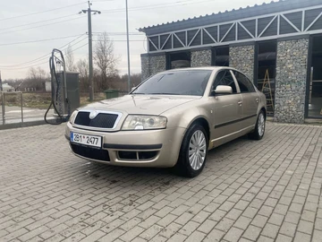 Авто Skoda Superb 2004 № 8802311