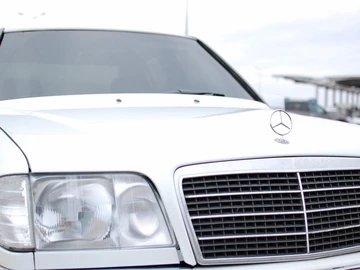 Авто Mercedes 230 1985 № 8802423