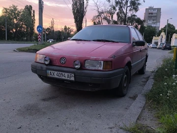 Авто Volkswagen Passat Sedan 1991 № 8802435