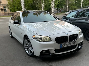 Авто BMW 5 Серия 2012 № 8802447
