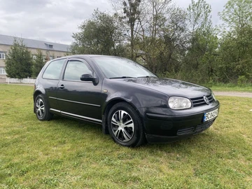 Авто Volkswagen Golf 1998 № 8802572