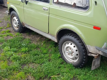 Авто ВАЗ 2121 1989 № 8802589