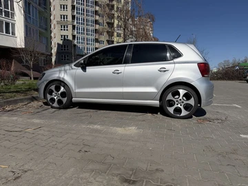 Авто Volkswagen Polo 2012 № 8802599