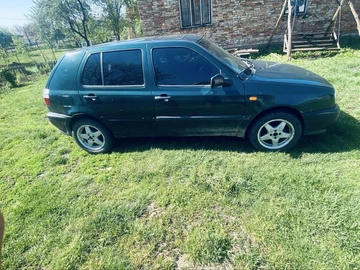 Авто Volkswagen Golf 1996 № 8802632
