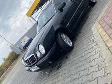 Авто Mercedes 220 1996 № 8802786
